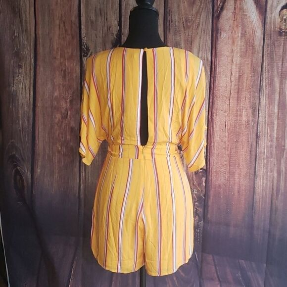 Striped orange & red romper tied waist - s… - Picture 3 of 4